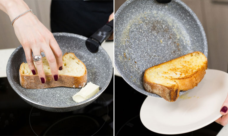 Спочатку ми підсмажимо хліб, просочивши його з двох сторін маслом, розтопленим на сковороді. Як тільки грінки готова - візьмемося за скрембл.
